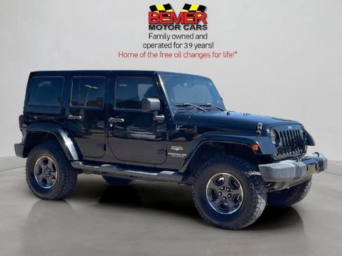 Used 2014 Jeep Wrangler Unlimited Sahara w/ Max Tow Package image 5