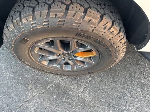 Used 2025 Ford Expedition Tremor image 7