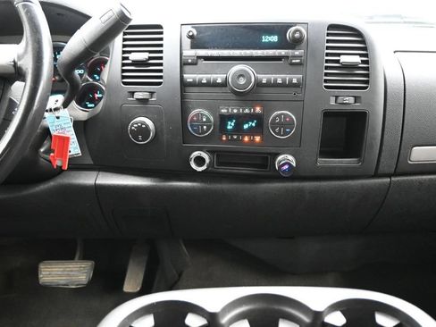 Used 2008 Chevrolet Silverado 1500 LT w/ Power Pack Plus AWD/4WD image 17