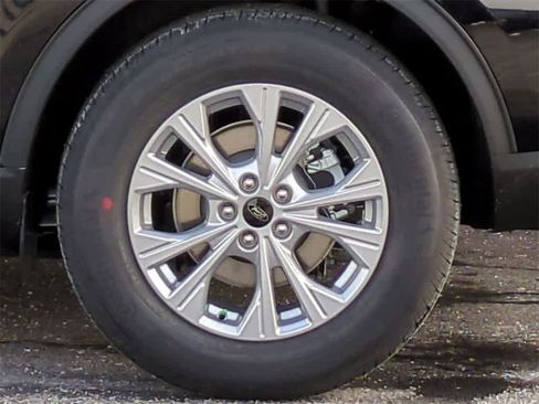 Used 2025 Ford Escape Active w/ Cold Weather Package image 13