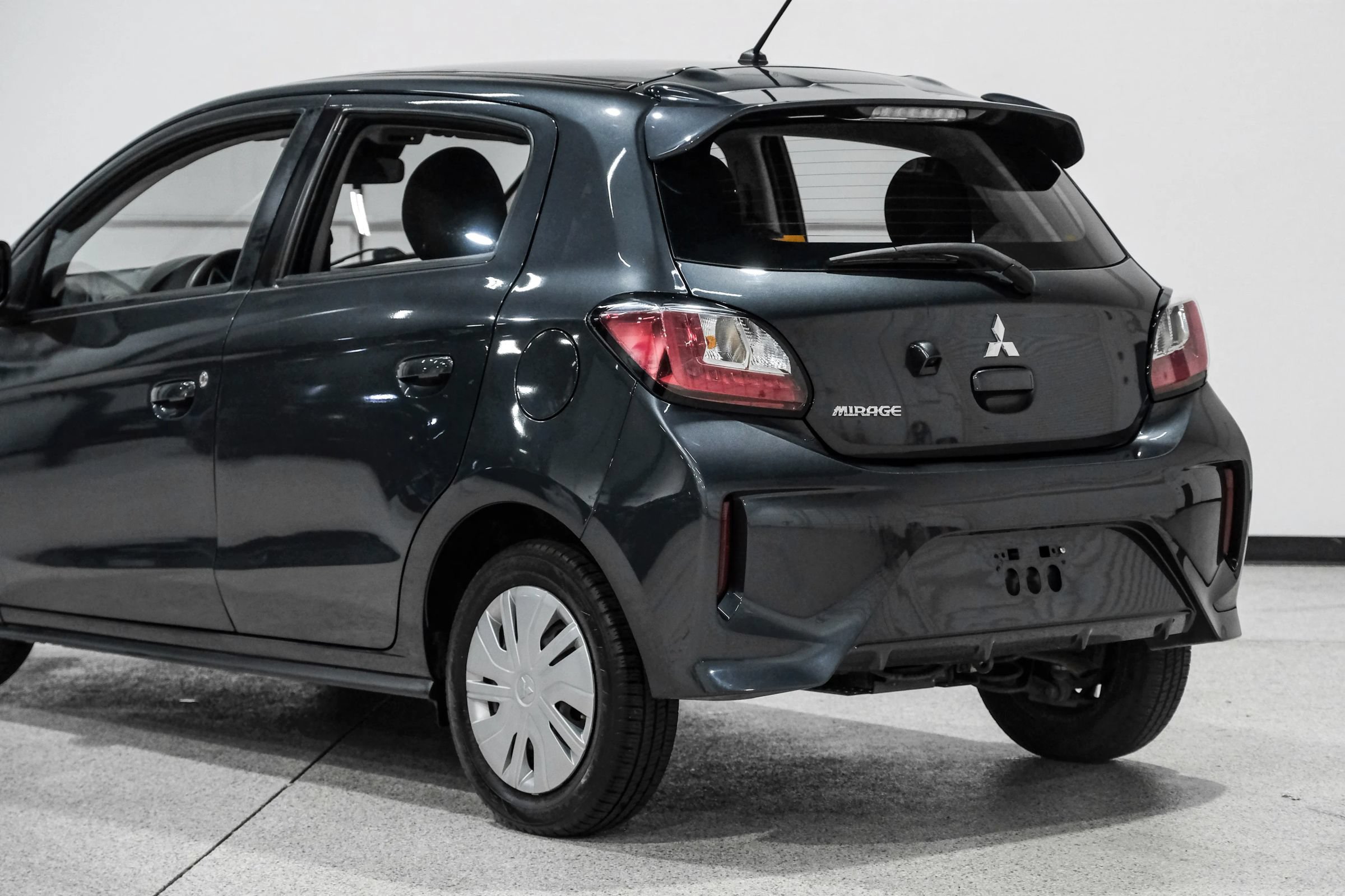 Used 2024 Mitsubishi Mirage ES FWD image 12