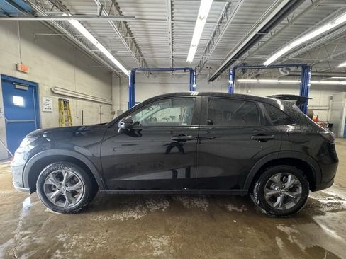 Certified 2026 Honda HR-V LX image 3