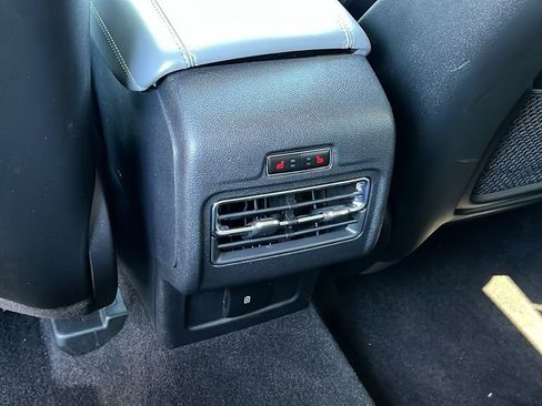 Certified 2022 Lincoln Corsair FWD w/ Equipment Group 101A image 10