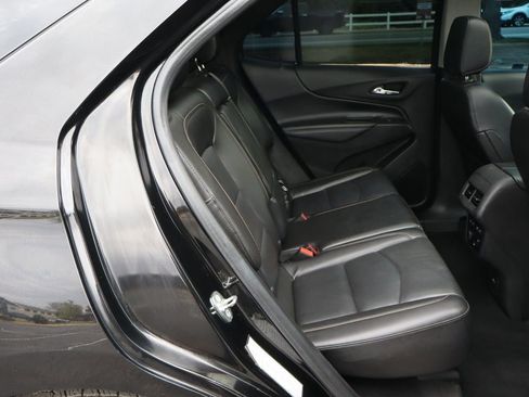 Used 2018 Chevrolet Equinox Premier AWD/4WD image 21