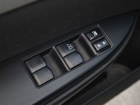 Used 2011 Subaru Outback 2.5i image 14