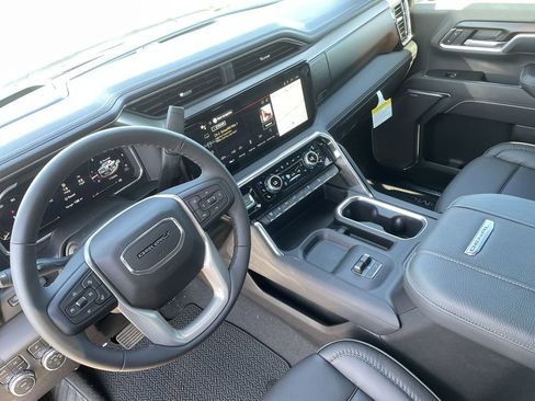 New 2026 GMC Sierra 2500 Denali w/ Technology Package AWD/4WD image 10