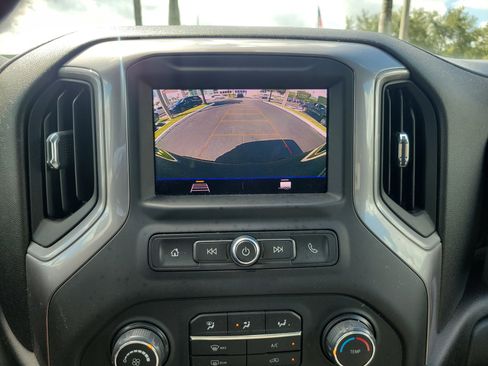 Used 2021 Chevrolet Silverado 1500 Custom image 27