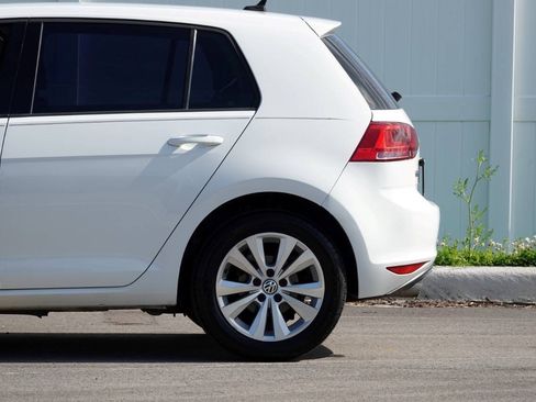 Used 2015 Volkswagen Golf TDI S FWD image 10