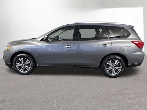 Used 2020 Nissan Pathfinder S AWD/4WD image 30