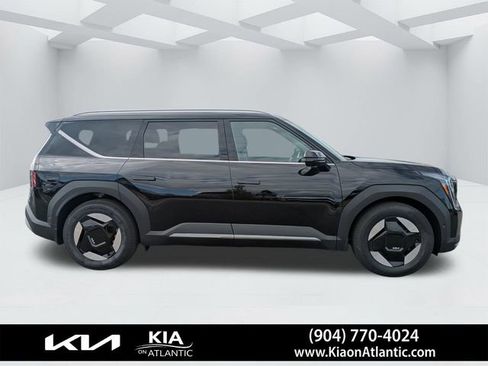New 2026 Kia EV9 Wind image 3