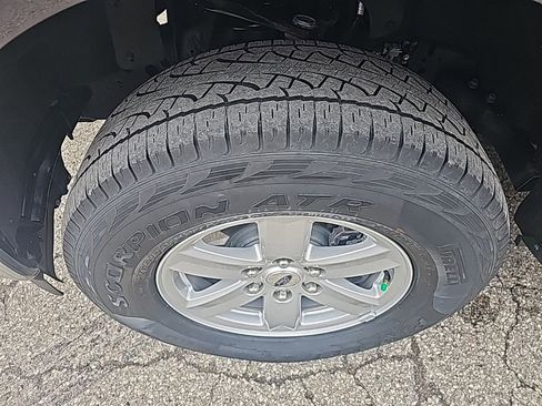 Used 2022 Ford F150 XLT image 33