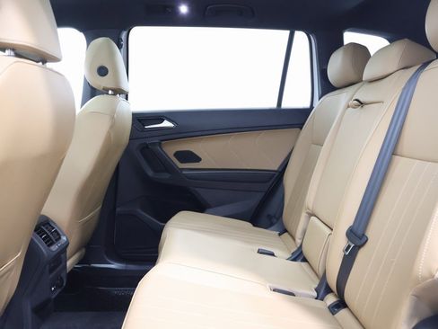 Used 2024 Volkswagen Tiguan SE R-Line image 26