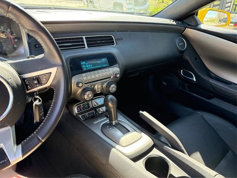 Used 2010 Chevrolet Camaro SS RWD image 16