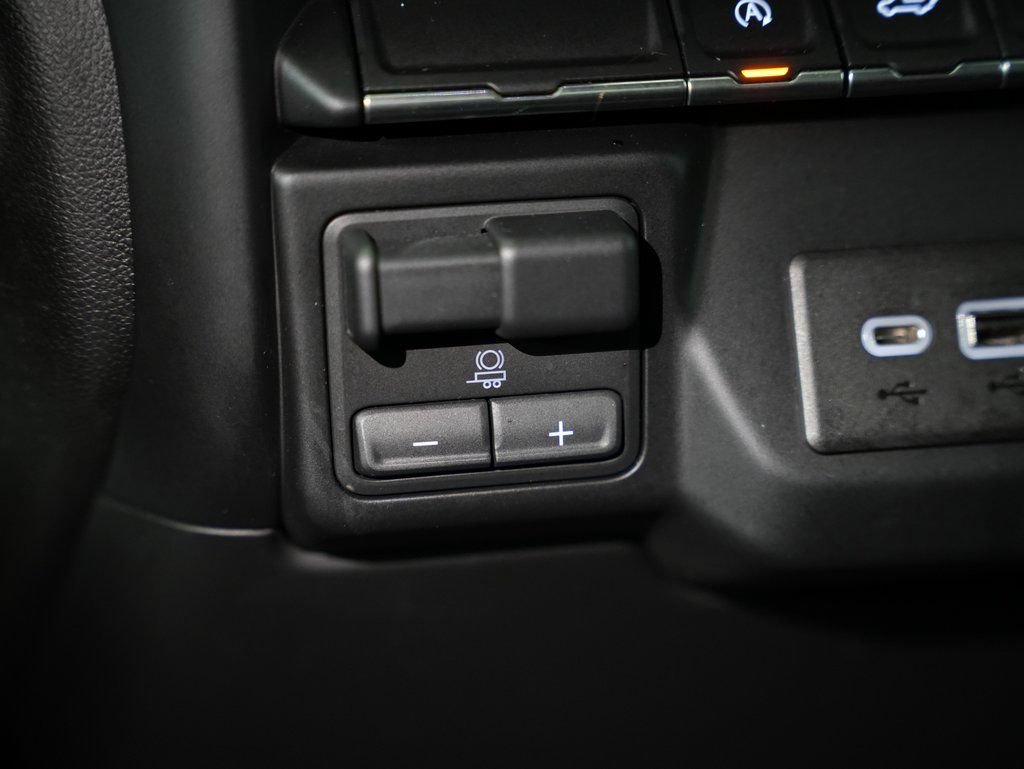Used 2019 Chevrolet Silverado 1500 RST w/ All-Star Edition AWD/4WD image 28