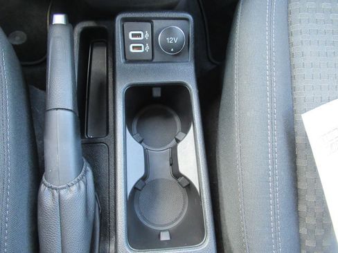 Used 2020 Ford Transit Connect XLT image 19