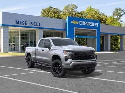 New 2026 Chevrolet Silverado 1500 Custom w/ Turbomax Blackout Package