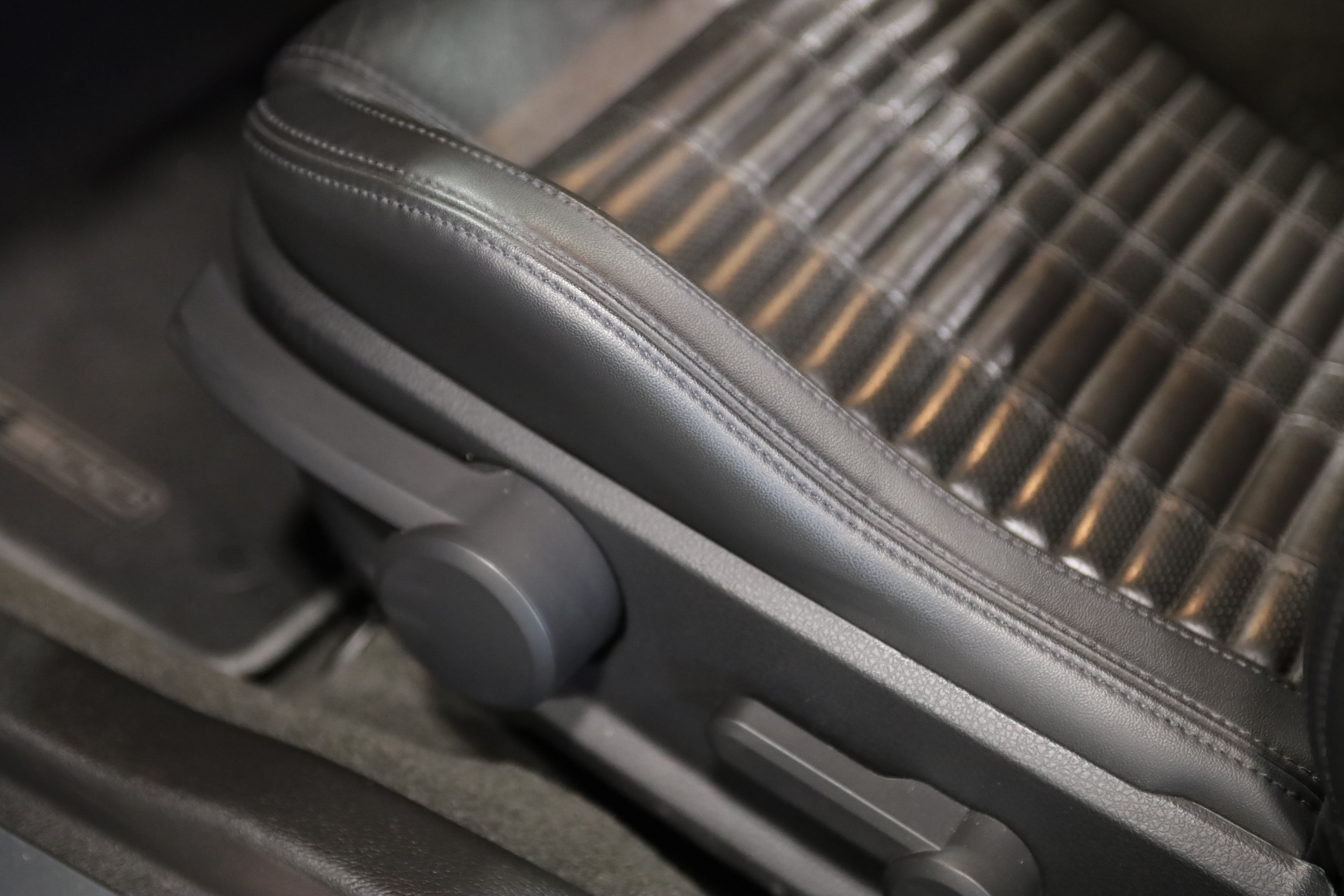 Used 2013 Ford Mustang Shelby GT500 RWD image 14