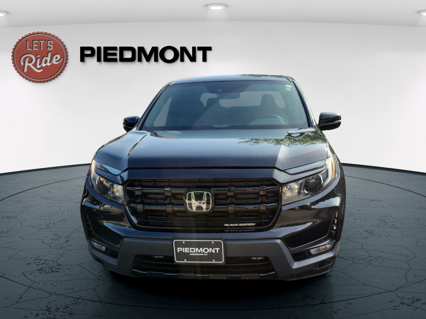 Certified 2024 Honda Ridgeline Black Edition image 2