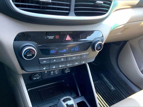Used 2020 Hyundai Tucson Limited AWD/4WD image 15
