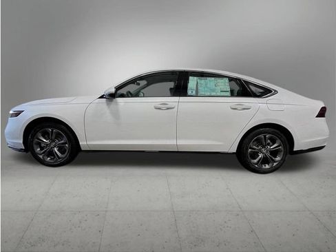 New 2026 Honda Accord EX-L image 2