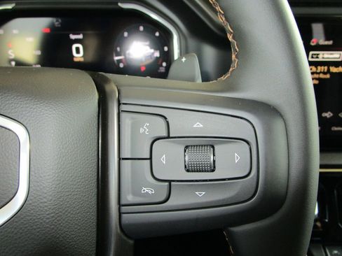 New 2026 GMC Sierra 1500 AT4 w/ AT4 Premium Package image 39