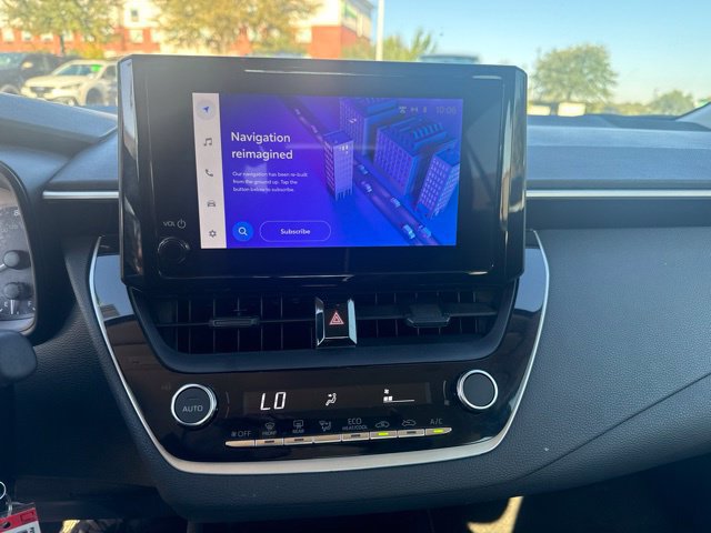 Used 2025 Toyota Corolla LE FWD image 10