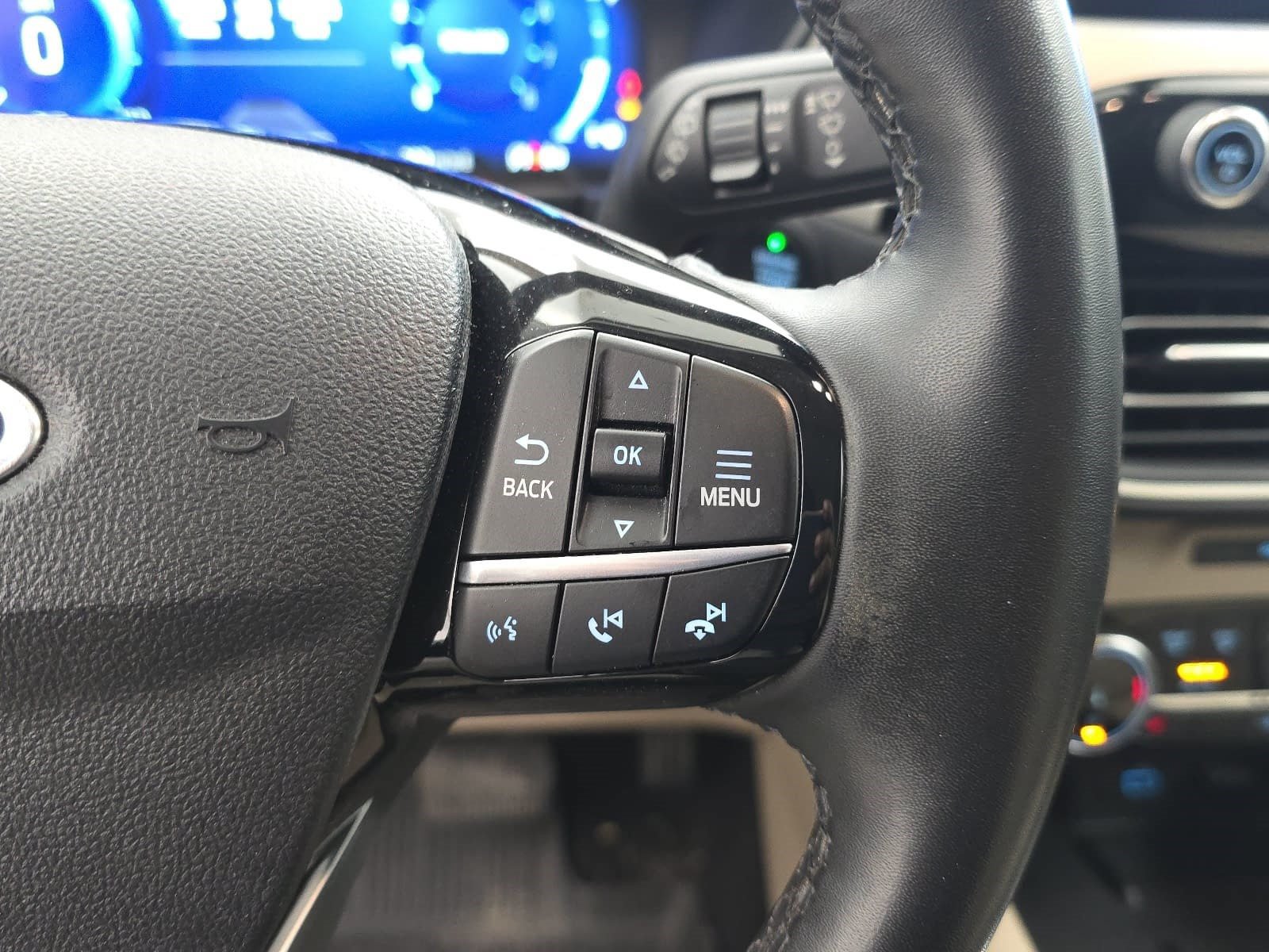 Used 2022 Ford Escape SEL w/ Technology Package FWD image 14