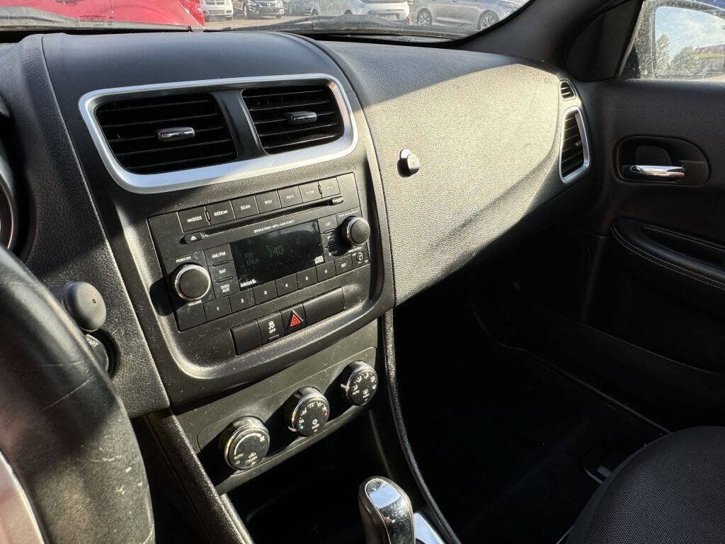Used 2013 Dodge Avenger SXT w/ Rallye Appearance Group FWD image 10
