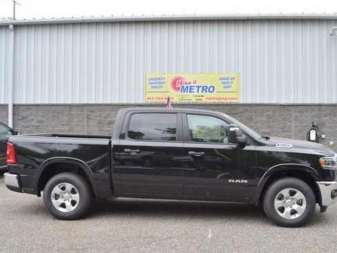 New 2025 RAM 1500 Big Horn image 9