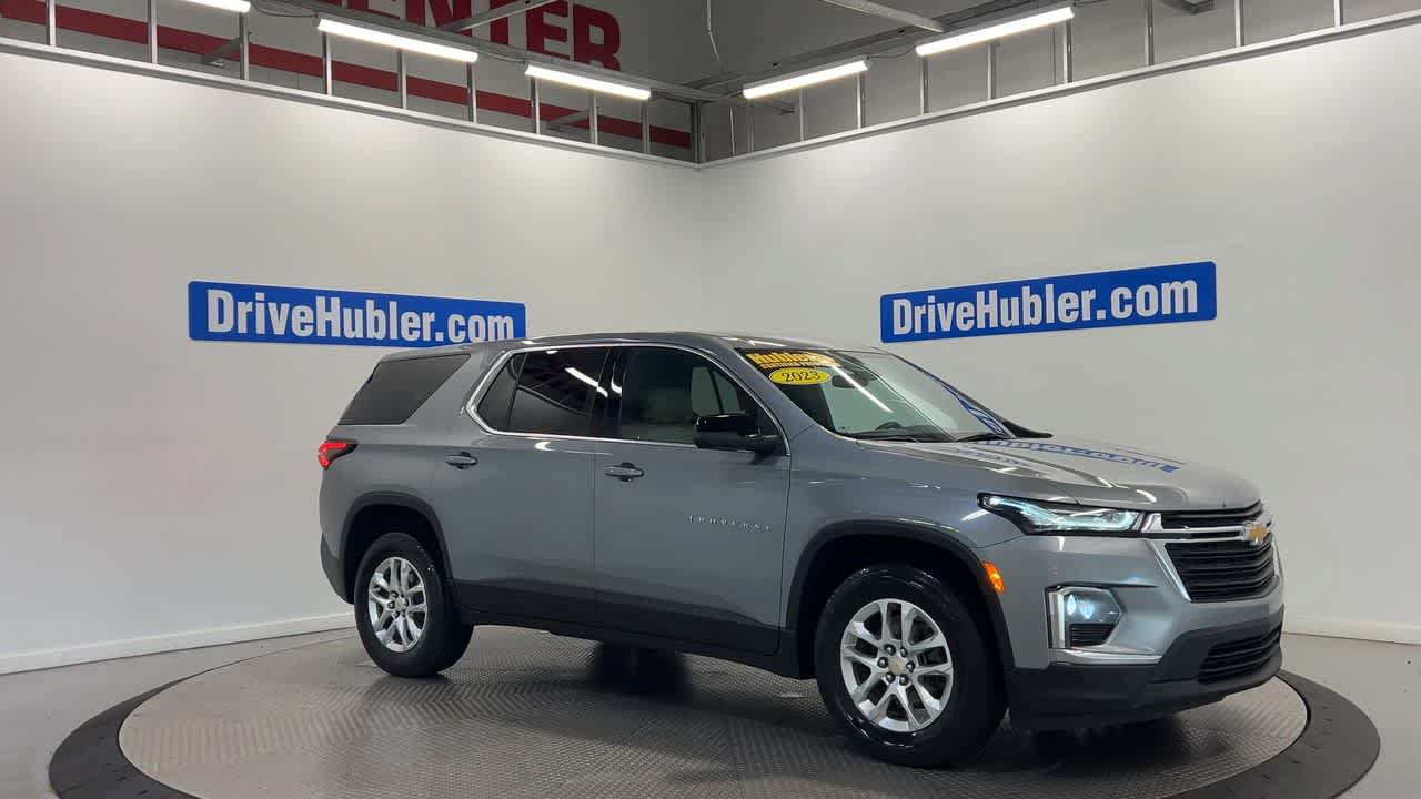 Used 2023 Chevrolet Traverse LS FWD image 4