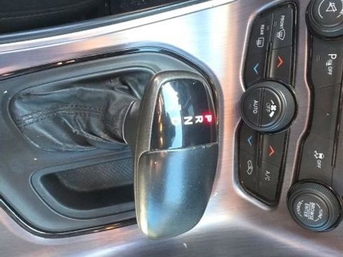 Used 2015 Dodge Challenger SXT w/ Driver Convenience Group image 14