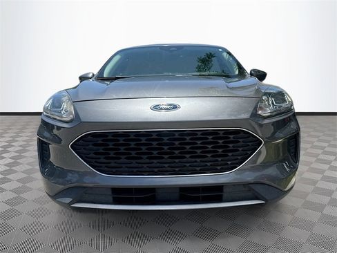Used 2021 Ford Escape SE image 2