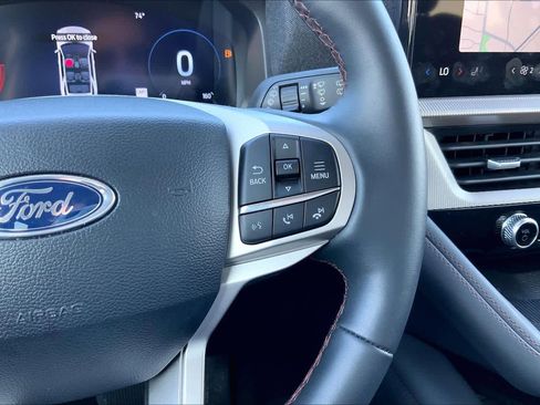 Certified 2025 Ford Explorer Active image 25