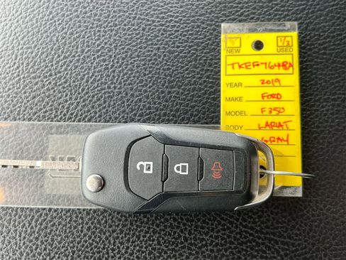 Used 2019 Ford F350 Lariat w/ Chrome Package image 36