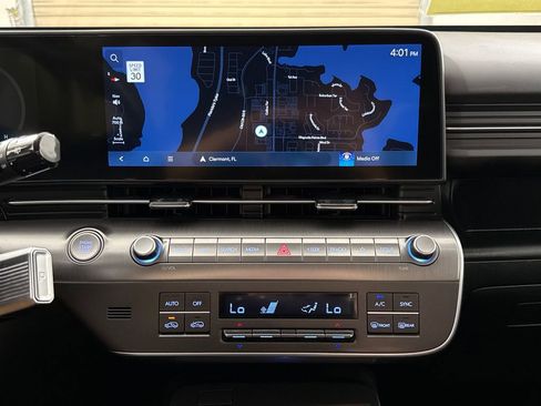 Certified 2024 Hyundai Kona SEL w/ Convenience Package FWD image 20