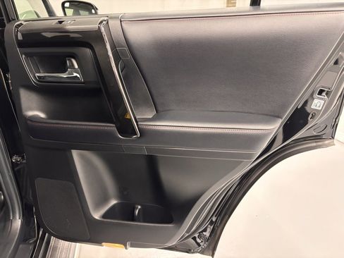 Used 2019 Toyota 4Runner TRD Off-Road Premium image 26