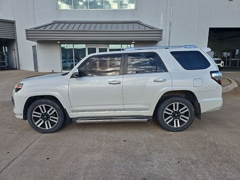 Used 2016 Toyota 4Runner Limited AWD/4WD image 5