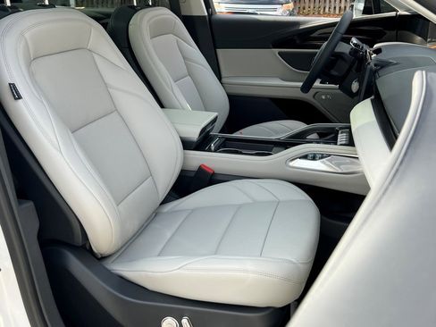 New 2026 Lincoln Nautilus Premier w/ Equipment Group 102A image 8