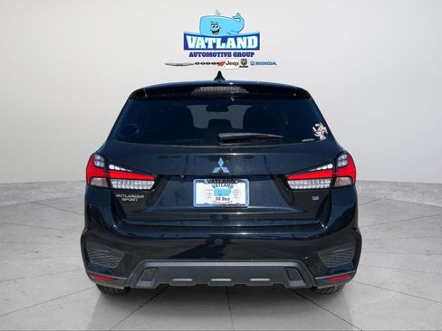 Used 2021 Mitsubishi Outlander Sport SE image 4