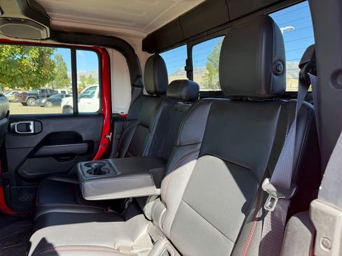 Used 2020 Jeep Gladiator Rubicon AWD/4WD image 24