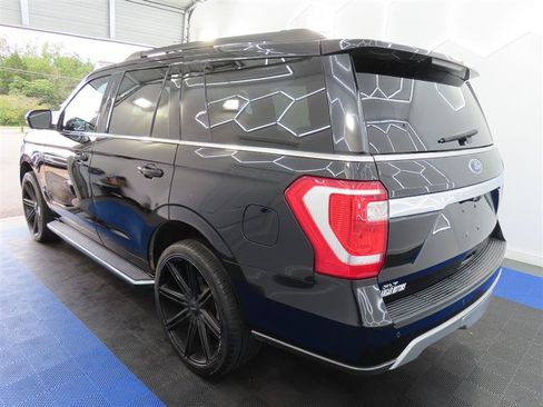 Used 2021 Ford Expedition XLT RWD image 7