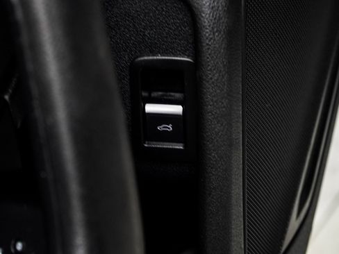 Used 2018 Audi A4 2.0T Ultra Premium w/ Convenience Package image 32