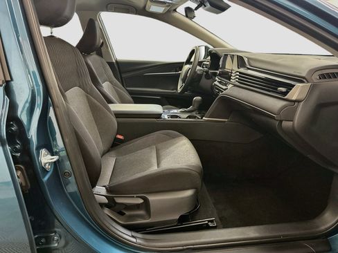 Used 2025 Toyota Camry LE FWD image 32