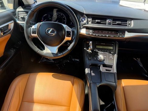 Used 2013 Lexus CT 200h FWD image 7