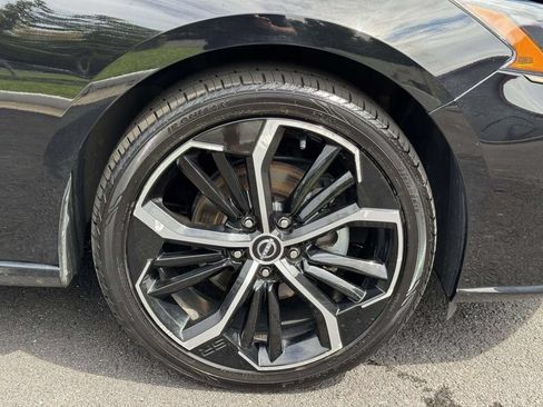 Used 2024 Nissan Altima 2.5 SR FWD image 25