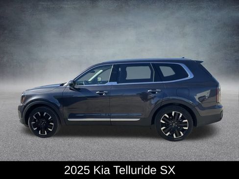 Used 2025 Kia Telluride SX image 2