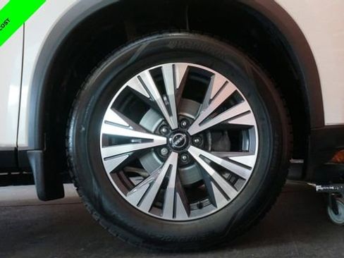 Certified 2023 Nissan Rogue SV w/ SV Premium Package AWD/4WD image 89