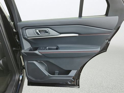 New 2026 Ford Explorer ST-Line AWD/4WD image 31