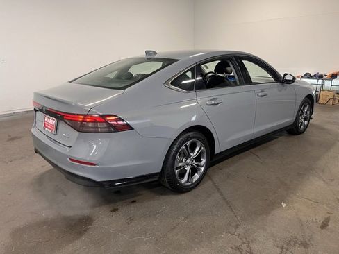 Used 2024 Honda Accord EX-L image 3