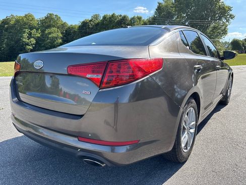 Used 2011 Kia Optima LX w/ Convenience Pkg FWD image 5